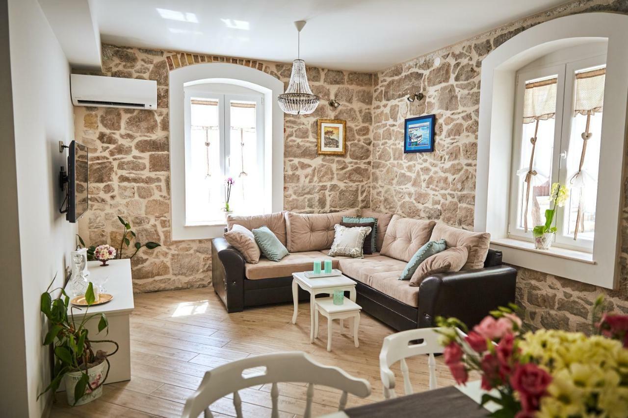 Apartment Vintage Kaštela Kültér fotó
